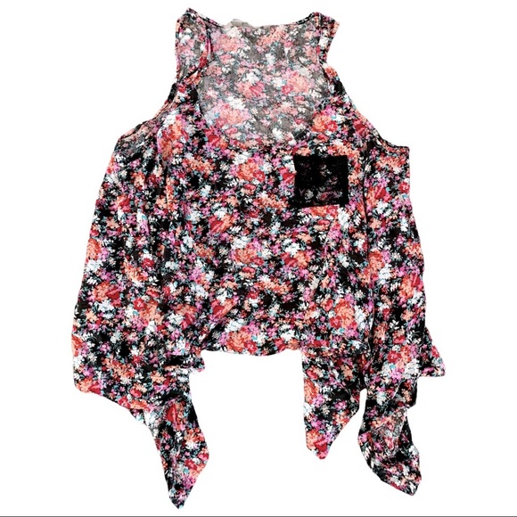 Asymmetrical Hem Floral Top - Picture 2 of 3